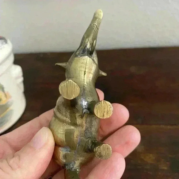Vintage Brass Elephant Small Elephant Figure Solid Brass - Picture 4 of 6